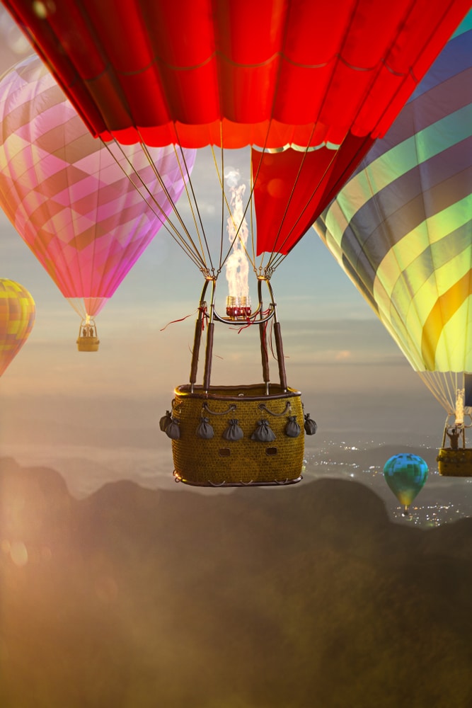 Empty,Basket,Hot,Air,Balloon,Beautiful,Background