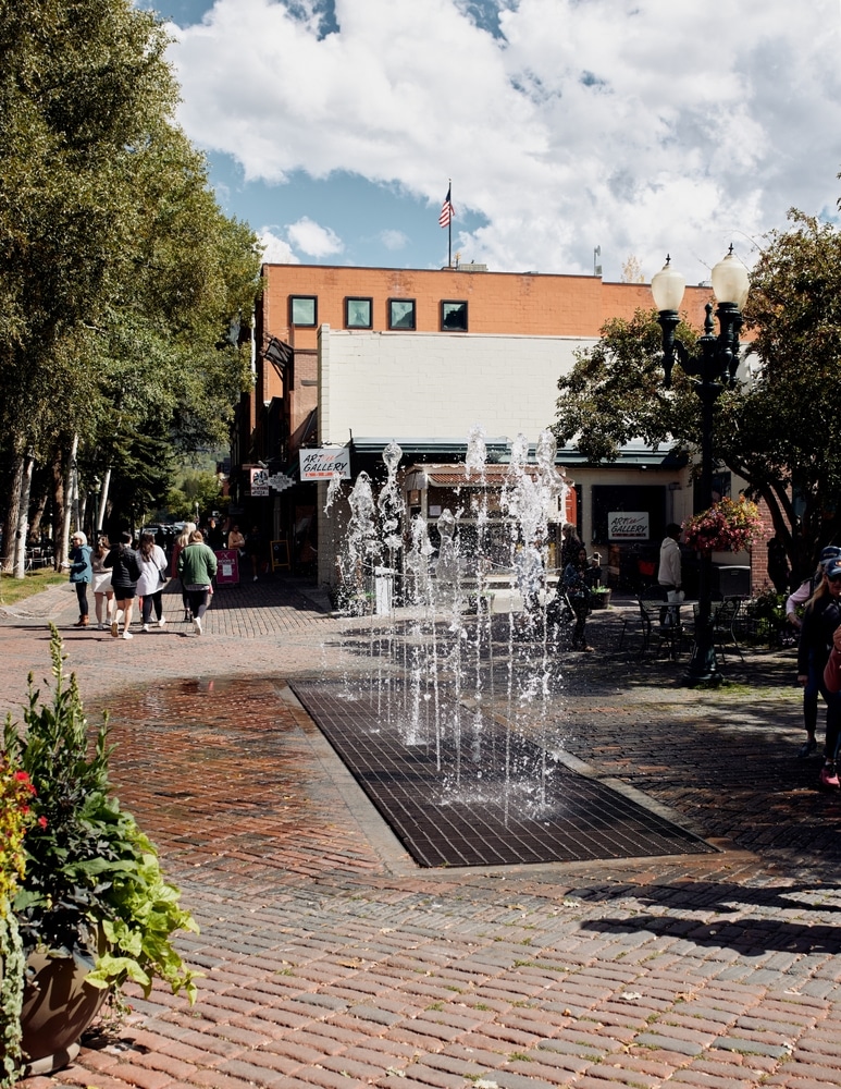 Aspen,,Colorado,-,September,16th,,2022:,Water,Fountains,Featured,In